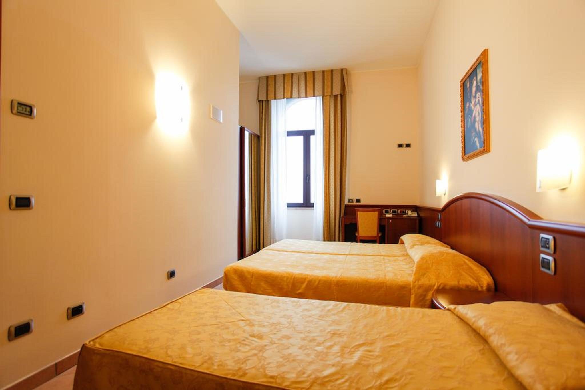 Garda Family House Otel Castelletto Di Brenzone Dış mekan fotoğraf