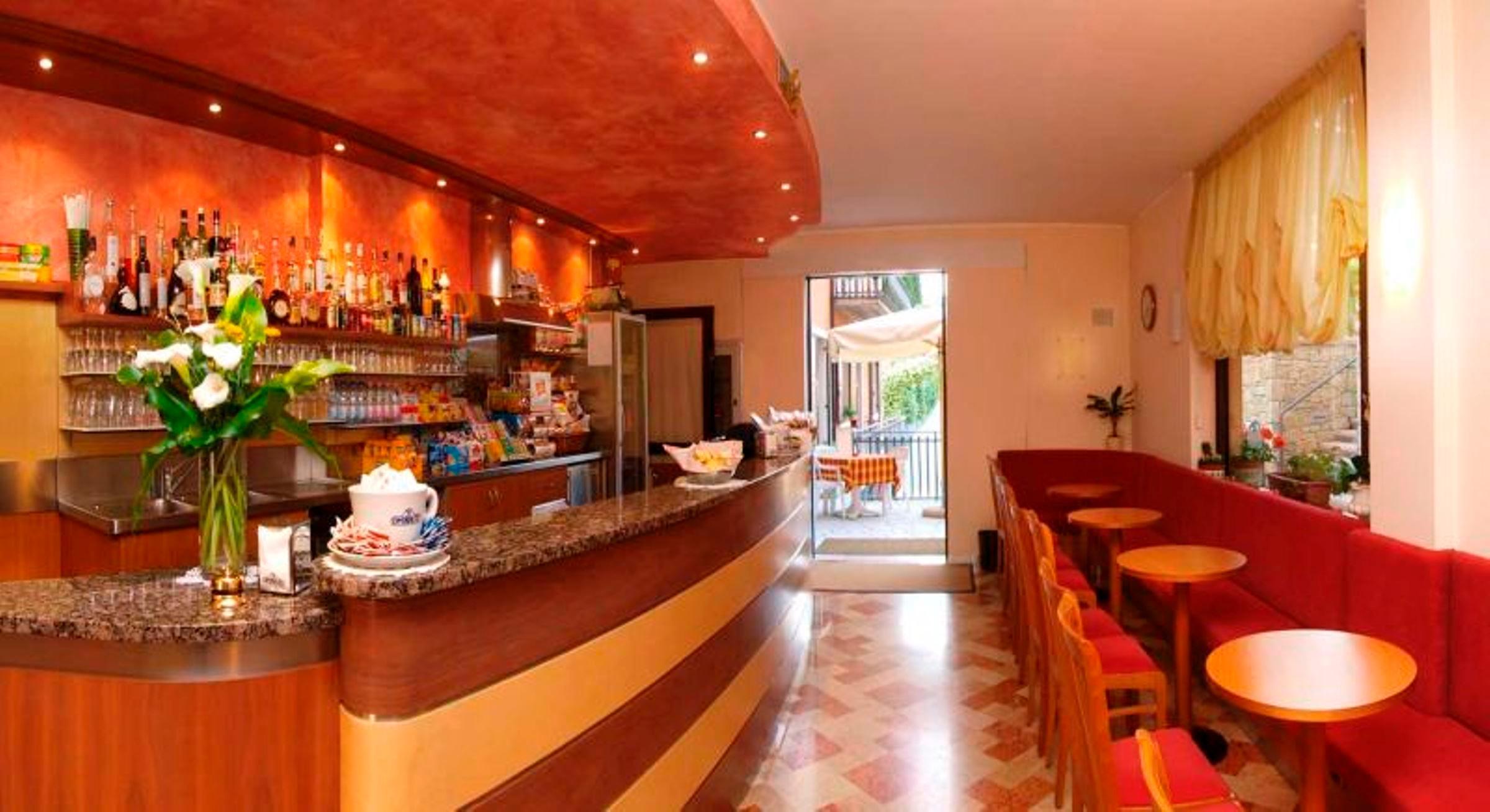 Garda Family House Otel Castelletto Di Brenzone Dış mekan fotoğraf